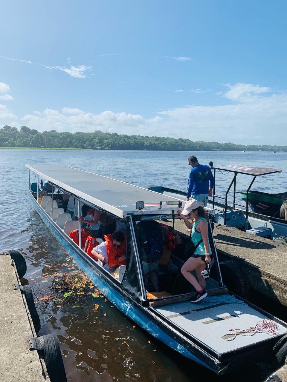 Tortuguero one-day experience photo 1